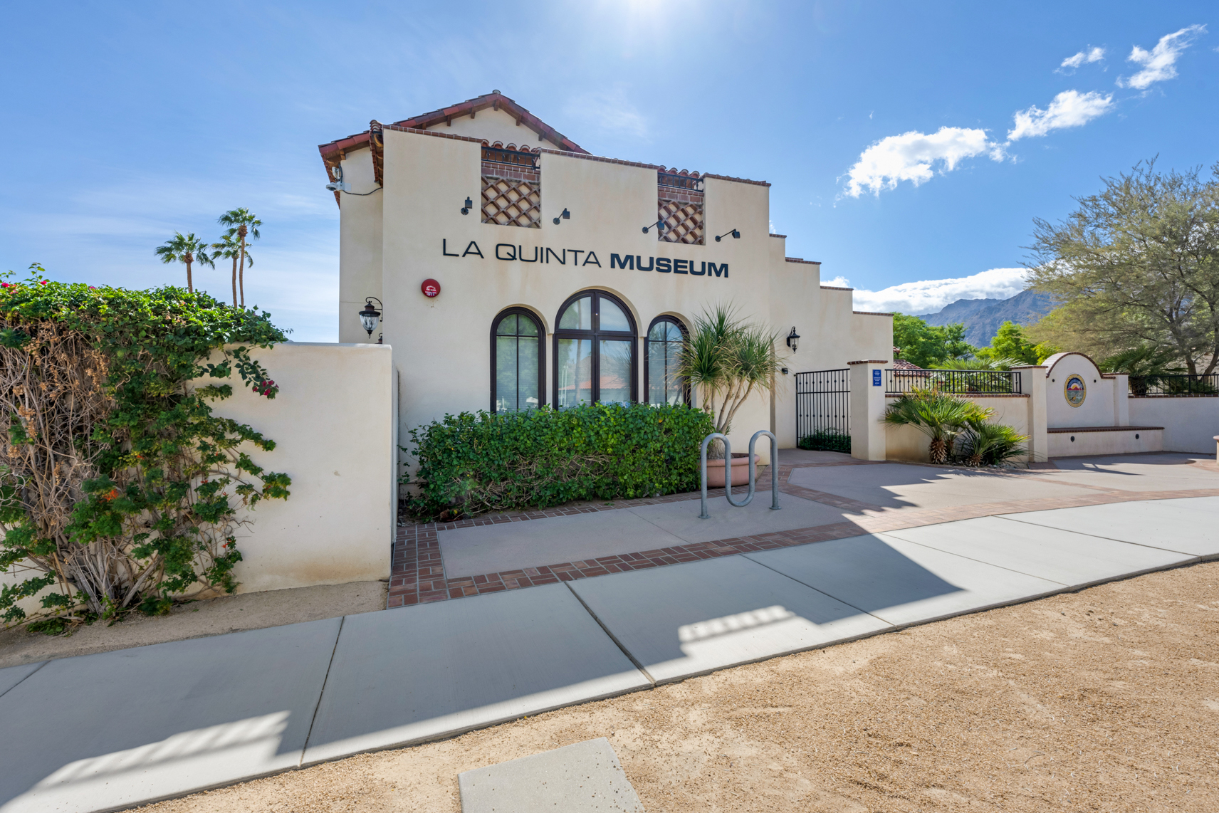 Exterior Photo of LaQuinta Museum